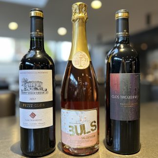 Coffret cadeau: 3 bouteilles de 75 cl comprenant 1 Petit Clos 2021, 1 Bul's et 1 Clos Triguedina Pavillon 2019